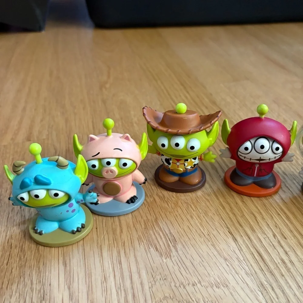 Disney Alien Remix Figurines Buzz Lightyear Toy Story Woody Coco Incredible